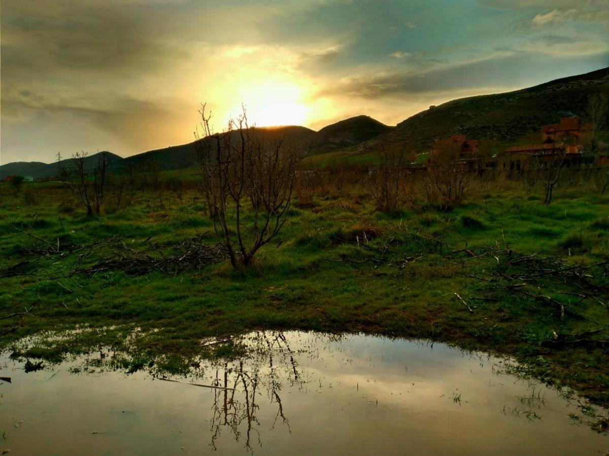 Ferme D'Hote La Vallee أزرو المظهر الخارجي الصورة