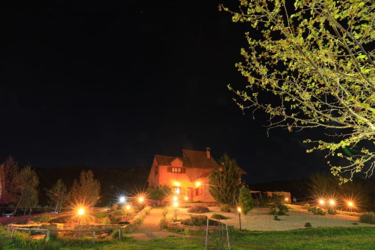 Ferme D'Hote La Vallee أزرو المظهر الخارجي الصورة